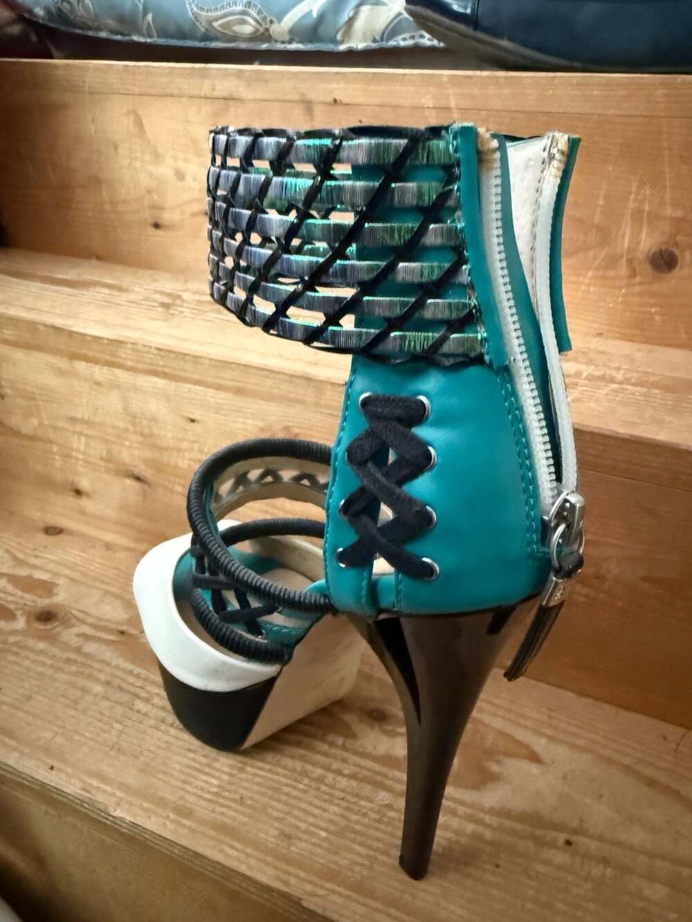 GX by Gwen Stefani Teal and White Platform Stiletto Heels size 8 - Picture 4 of 4